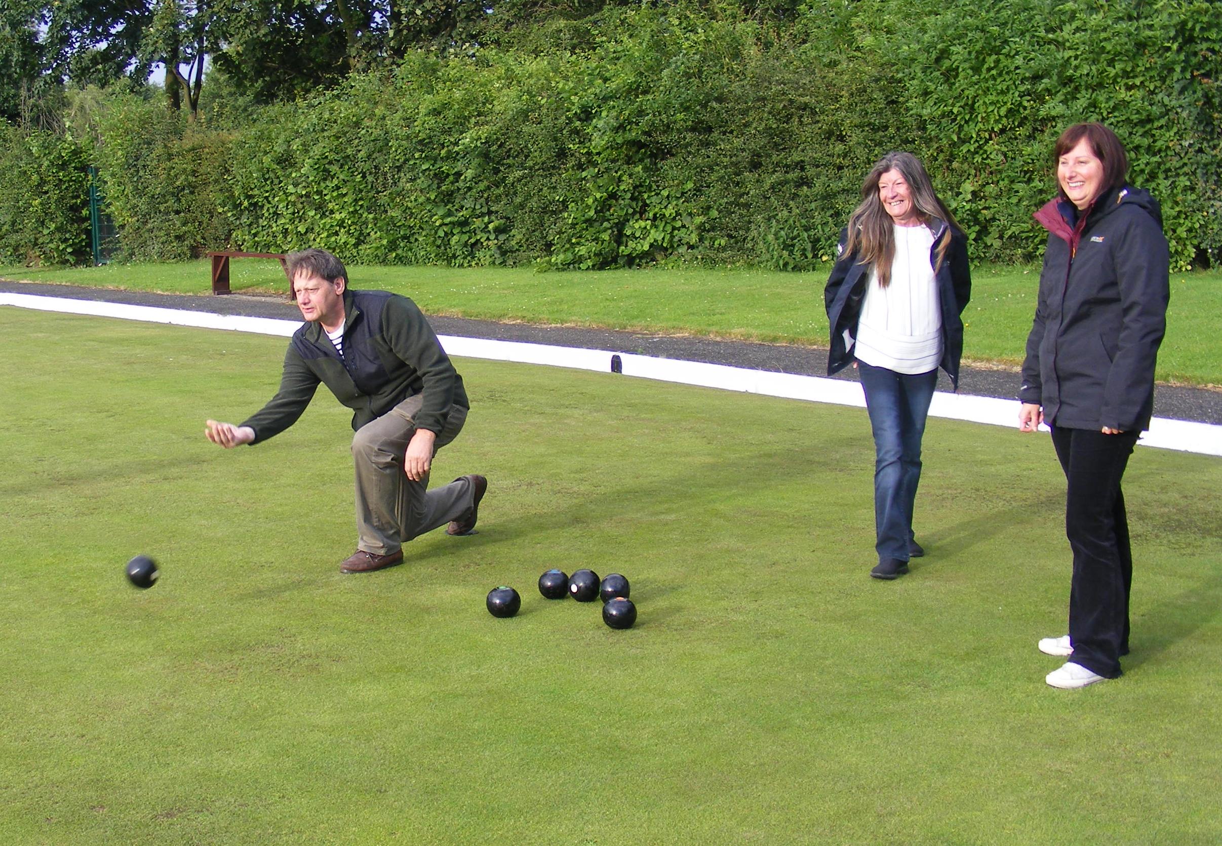 Howard shows us all how to do it 